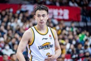 leyu体育下载-赵继伟否认离开辽篮，两年失去3队友，仅1人坚守，张镇麟送暖心话